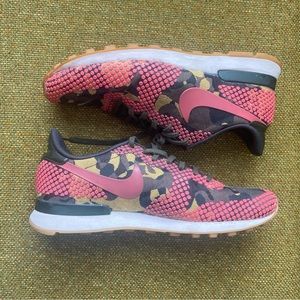 W Internationalist Jacquard Premium